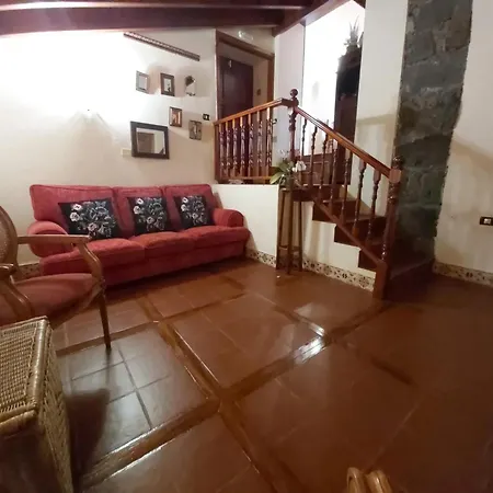 Welcoming House With Pool In San Cristobal - 85 M² Dom wakacyjny